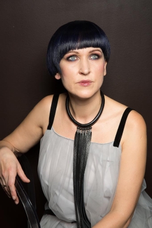 Mati: Rita Kanenberga; Grims: Jana Kozlova; Modele: Gita Kii