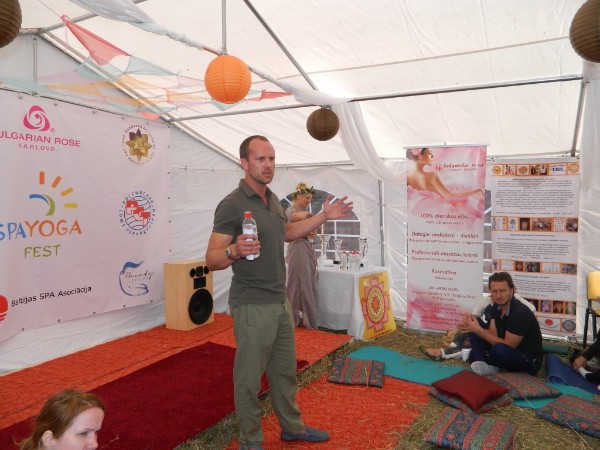 Сомелье воды. Dans Grasmanis. Вода Aqualar ph9+ 