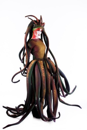 Zanda Liepa-Laure (GA – Studio) - kreatīvais meikaps/juniori – 3.vieta foto: Edgars Pohevičs; modele: Dita Ozoliņa; treneri: Gita Abramčika Una Bernatoviča