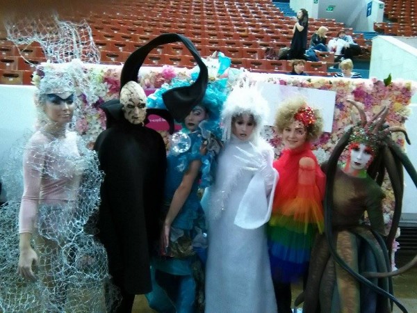 Darbi no GA - Studio, Stila un Foto studija. Visām kausi, uz Liepāju brauc 5 kausi, un trenera diploms. Latvija ieguva 2. vietu čempionātā!