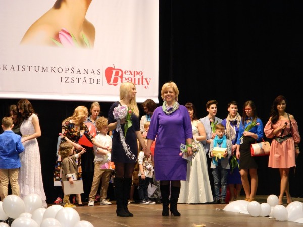 Žurnāla LUBĻU ģimenes konkurss- Family Look