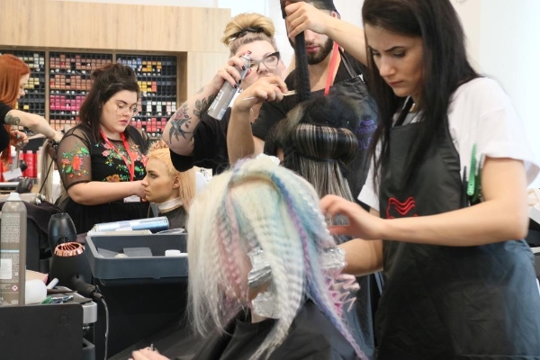 Dalībnieku darbība Wella Internetion Studio