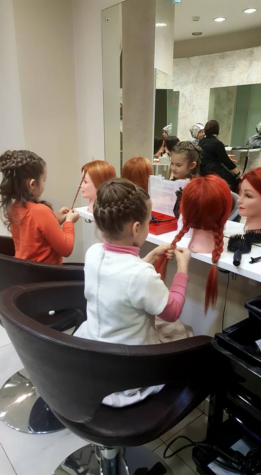 30728155_2137890656221164_216449455317057536_n