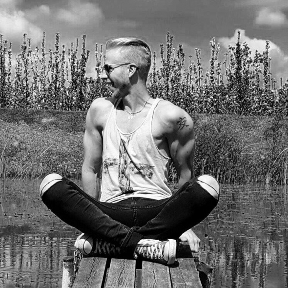 E793738C-7C28-4FE2-8C0C-9013B41191B2