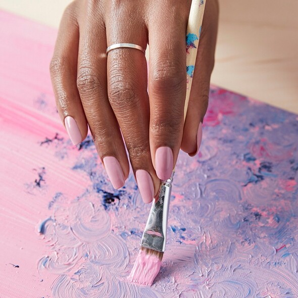 fa21dtlacollection-lifestyle-carousel04 fa21dtlacollection-lifestyle-carousel04