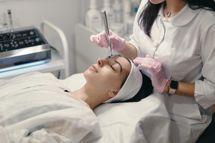 microneedling microneedling